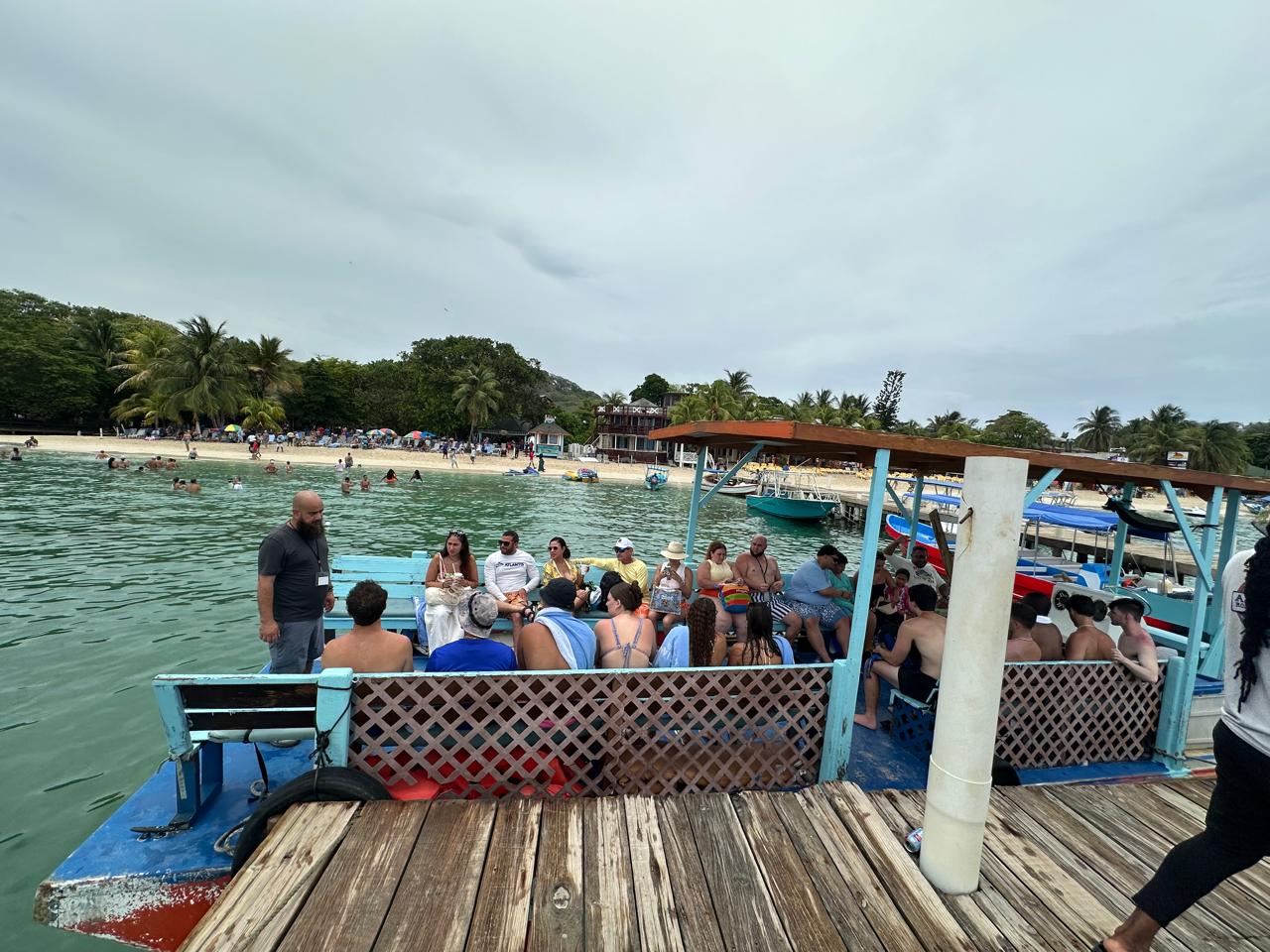 Snorkeling + Monkey & Sloth + Island Tour